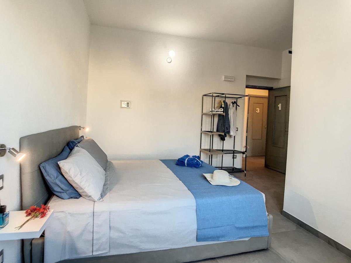 Il Bed And Breakfast Al Centro Кастелсардо Екстериор снимка