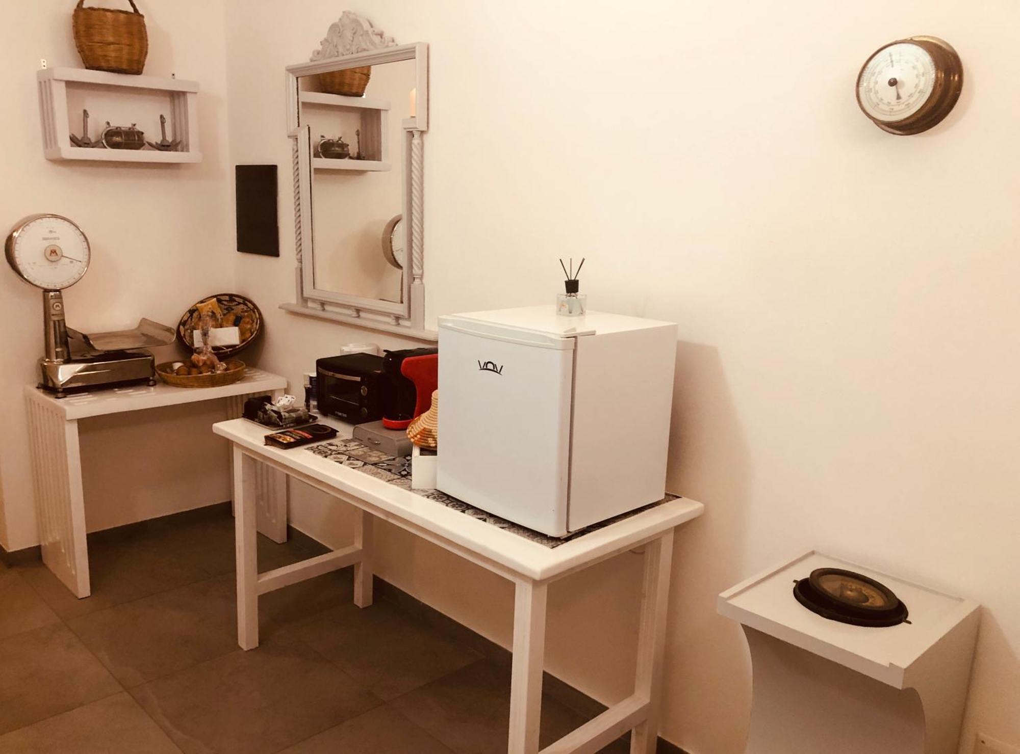 Il Bed And Breakfast Al Centro Кастелсардо Екстериор снимка