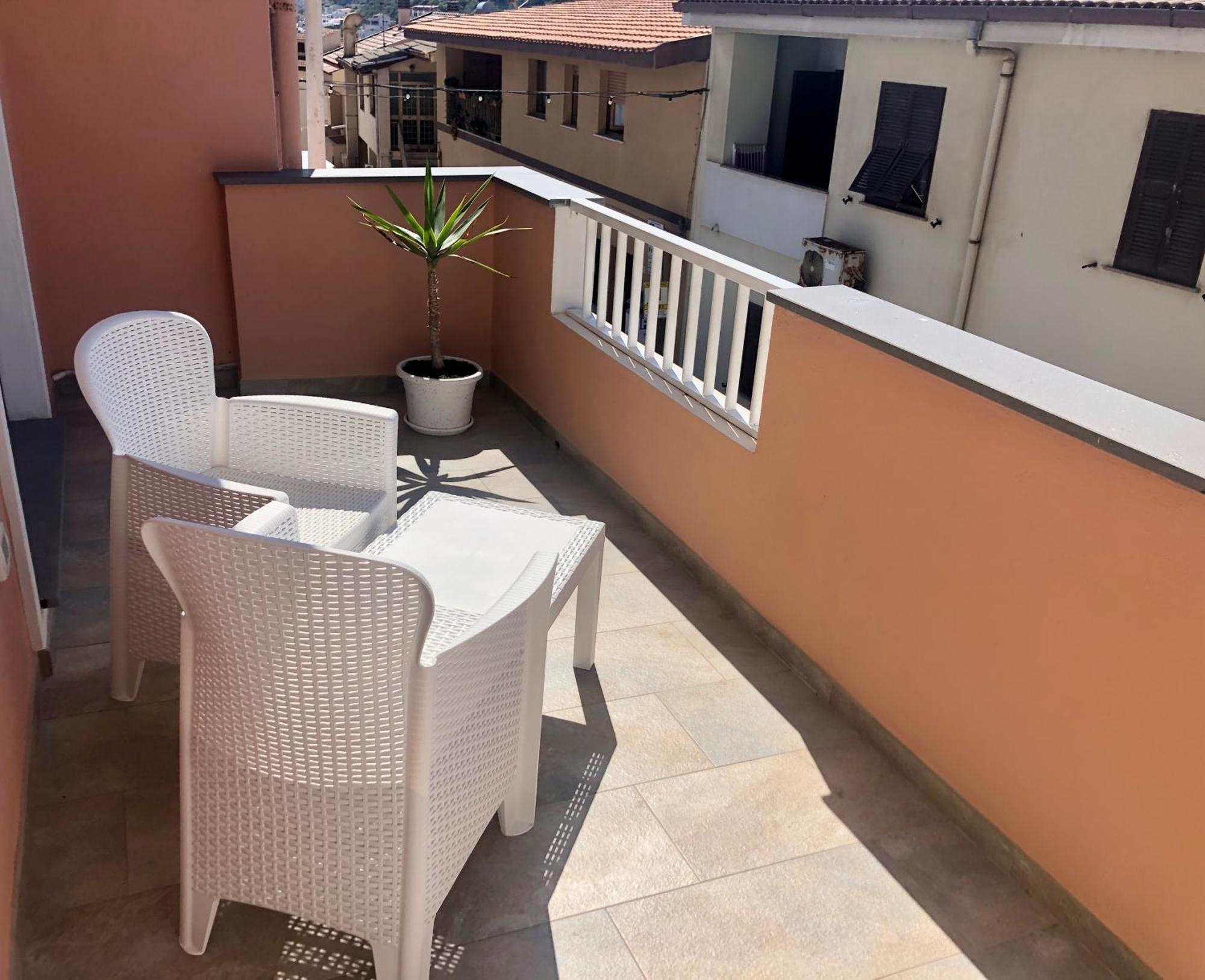 Il Bed And Breakfast Al Centro Кастелсардо Екстериор снимка